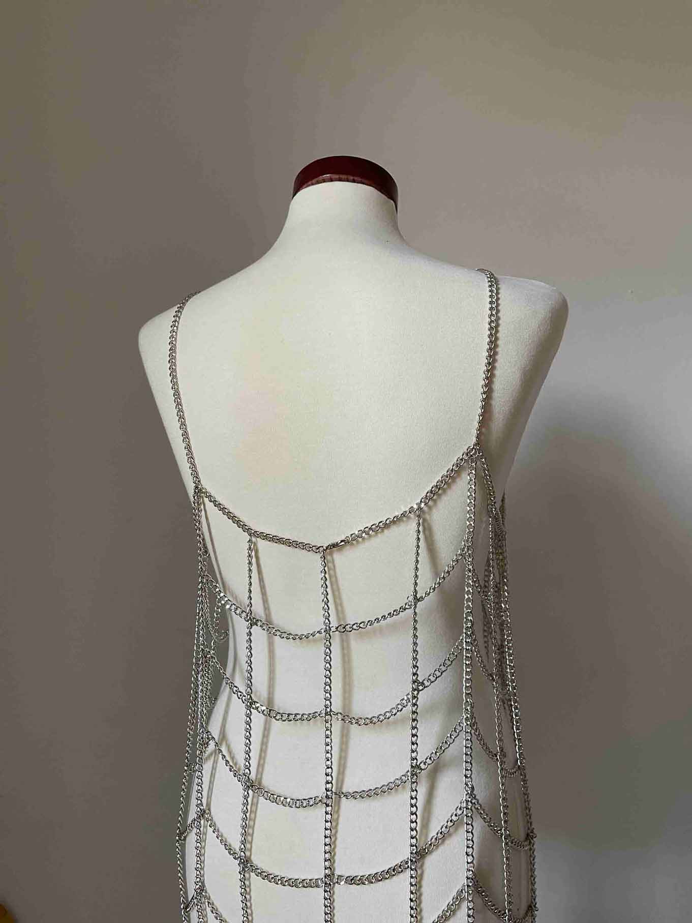 Vestido de Cadenas Square